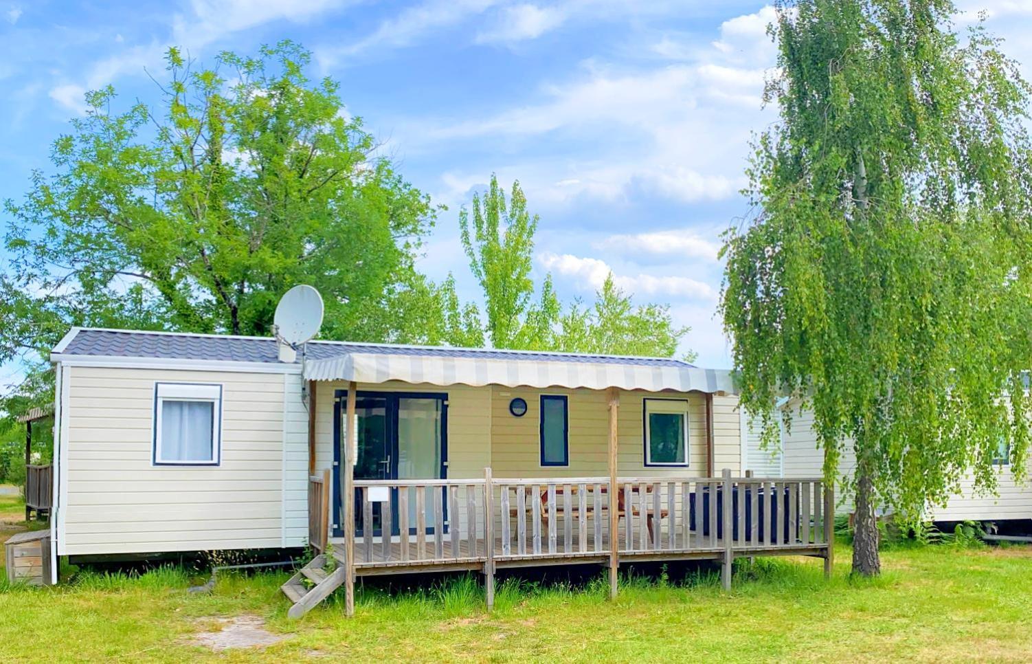 Lou Broustaricq Camping